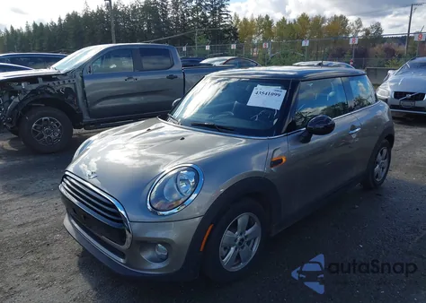 2016 Mini Hardtop Cooper from USA, damaged, VIN WMWXP5C57G3B77233